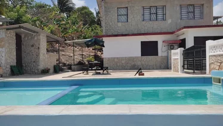 Vivienda de 3 habitaciones en Guanabo, La Habana del Este — foto 1 de 9