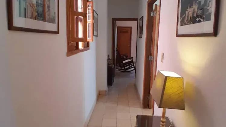 Vivienda de 2 habitaciones en Vedado, Plaza de la Revolución — foto 7 de 9