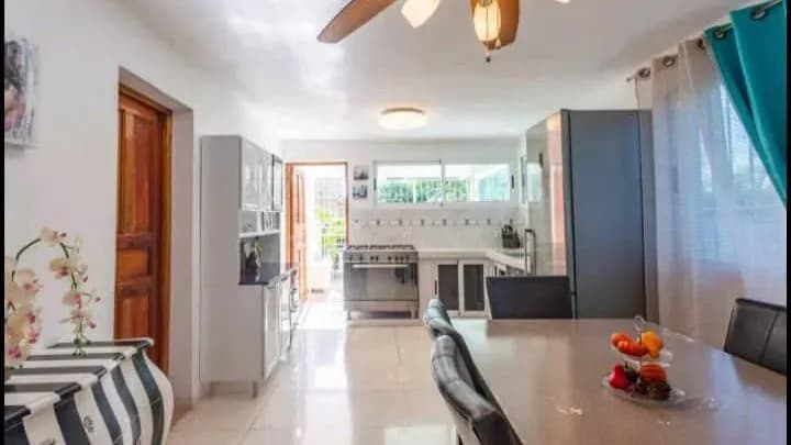 Vivienda de 6 habitaciones en Santa Fe, Playa — foto 5 de 10