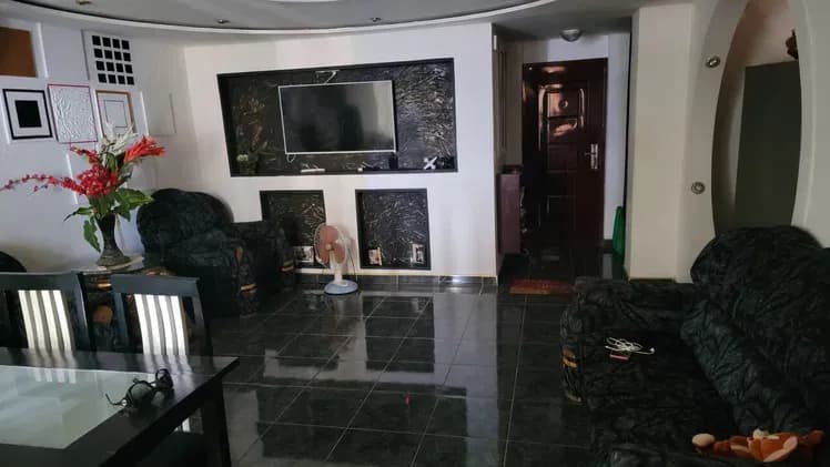 Vivienda de 2 habitaciones en Vedado, Plaza de la Revolución — foto 1 de 10