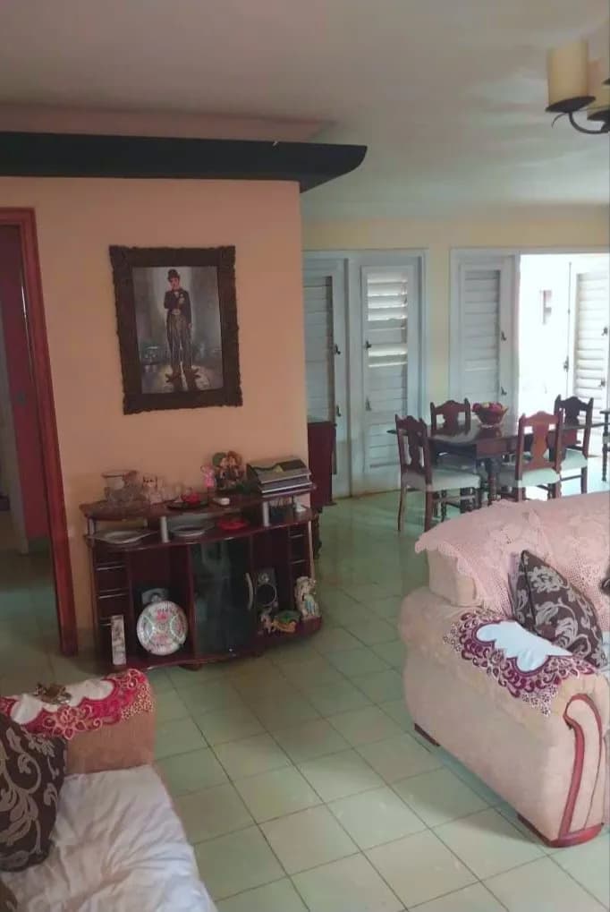 Vivienda de 4 habitaciones en Versalles, La Lisa — foto 3 de 12