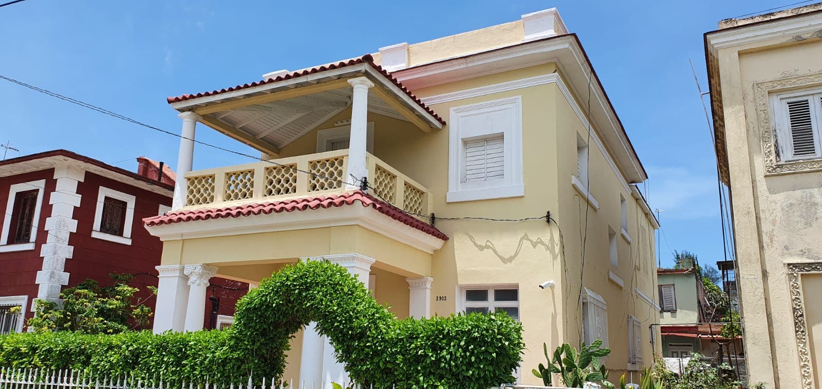 Casa de 5 habitaciones en La Lisa, La Habana — foto 3 de 7