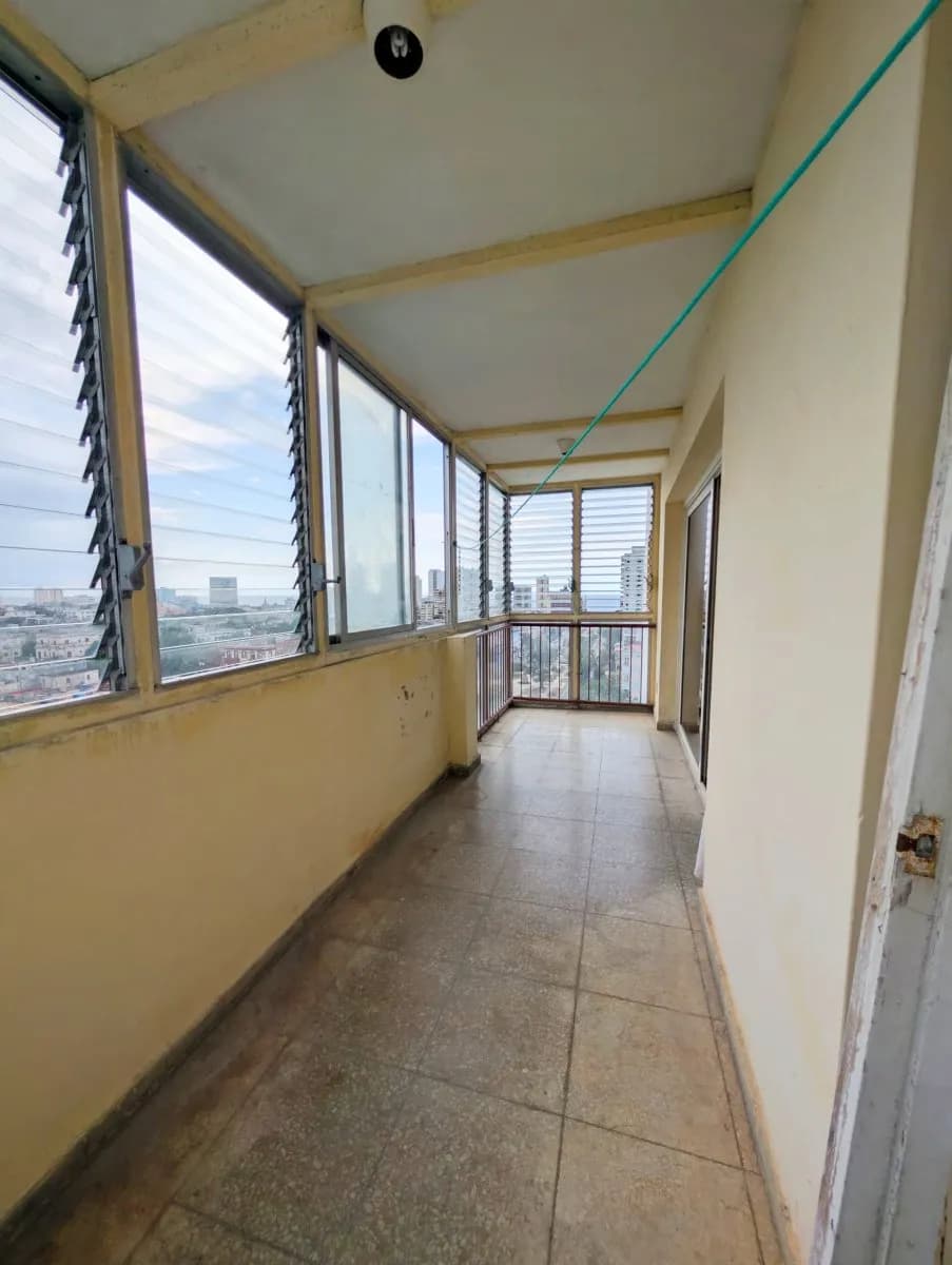 Vivienda de 4 habitaciones en Vedado, Plaza de la Revolución — foto 2 de 12