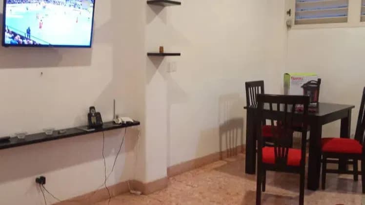 Vivienda de 2 habitaciones en Vedado, Plaza de la Revolución — foto 3 de 10