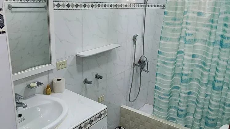 Vivienda de 2 habitaciones en Vedado, Plaza de la Revolución — foto 3 de 8