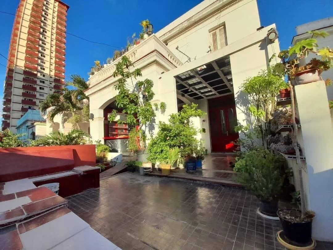 Vivienda de 4 habitaciones en Vedado, Plaza de la Revolución