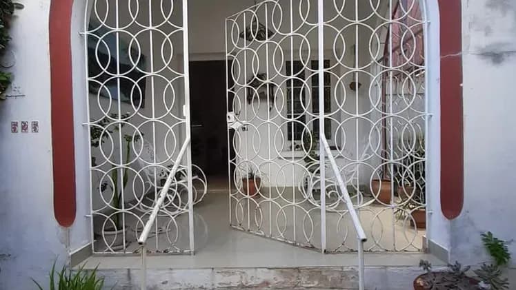 Vivienda de 4 habitaciones en Querejeta, Playa — foto 1 de 10