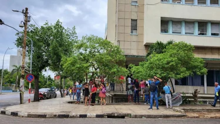 Vivienda de 2 habitaciones en Vedado, Plaza de la Revolución — foto 1 de 9