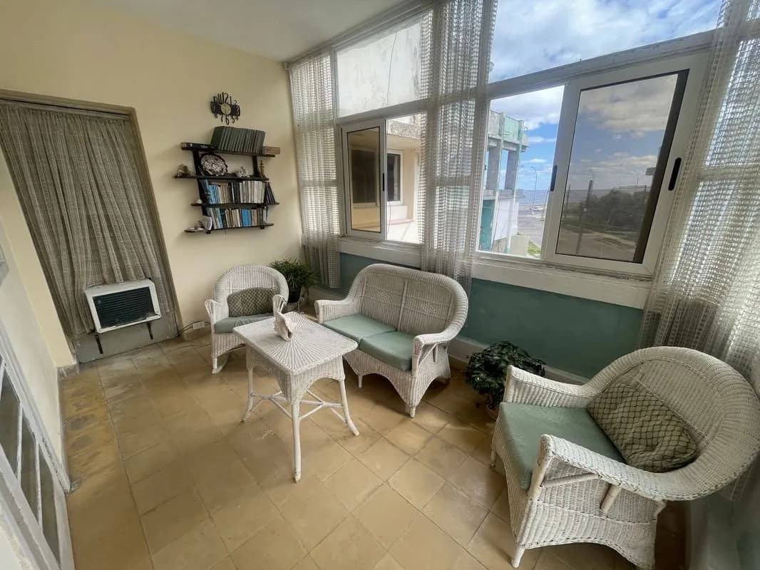 Vivienda de 4 habitaciones en Vedado, Plaza de la Revolución — foto 2 de 12