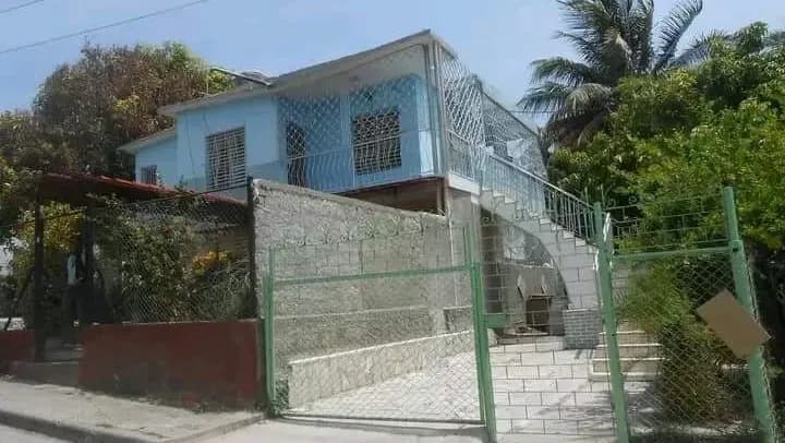 Vivienda de 3 habitaciones en Versalles, Santiago de Cuba — foto 1 de 10