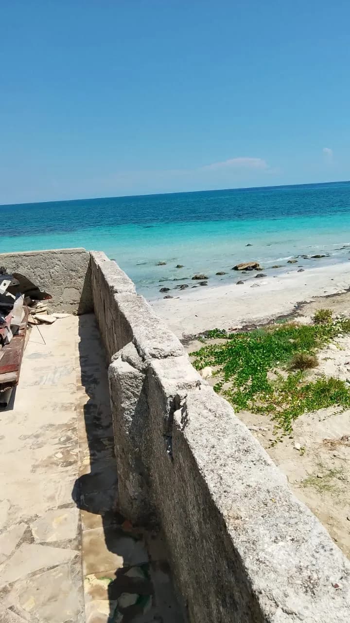 Vivienda de 7 habitaciones en Guanabo, La Habana del Este — foto 1 de 11