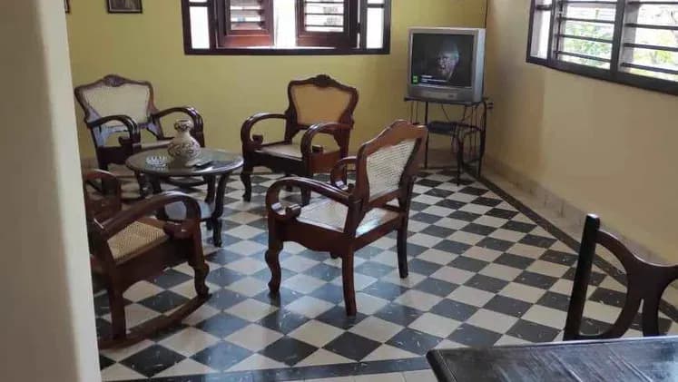 Vivienda de 2 habitaciones en Vedado, Plaza de la Revolución — foto 1 de 7