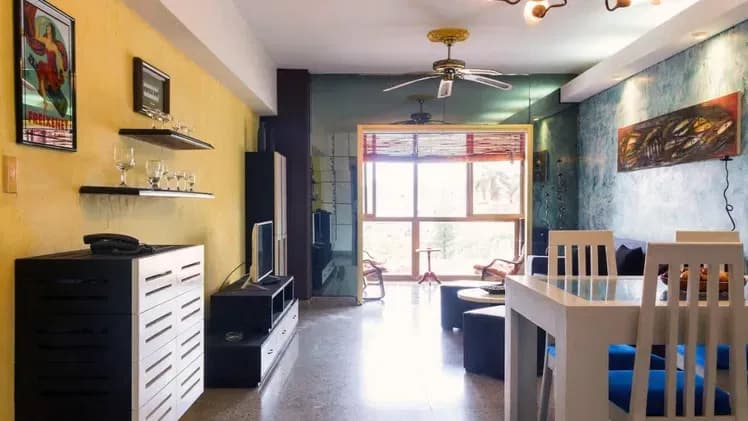 Vivienda de 2 habitaciones en Vedado, Plaza de la Revolución — foto 1 de 10