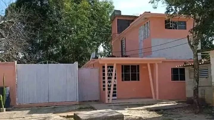 Vivienda de 6 habitaciones en Mazorra, Boyeros