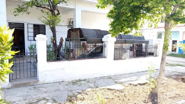 Vivienda de 4 habitaciones en Santos Suárez, Diez de Octubre