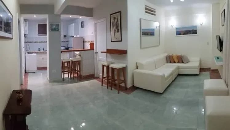 Vivienda de 2 habitaciones en Vedado, Plaza de la Revolución — foto 1 de 10