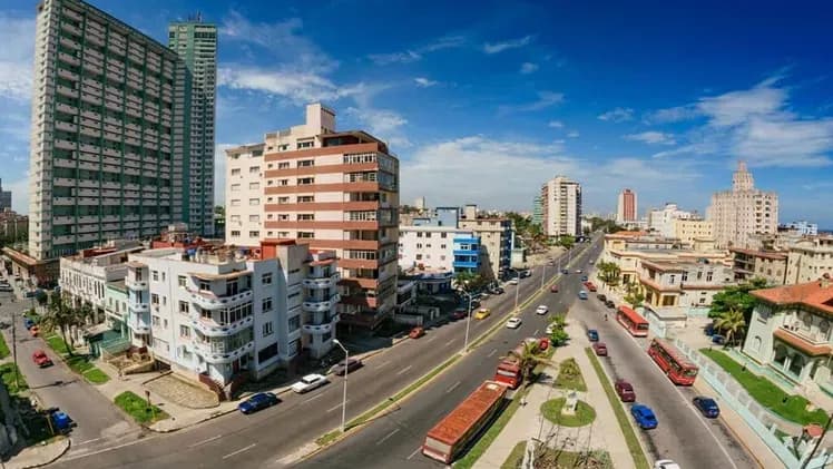 Vivienda de 2 habitaciones en Vedado, Plaza de la Revolución — foto 2 de 9