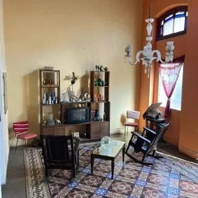 Vivienda de 5 habitaciones en Cayo Hueso, Centro Habana