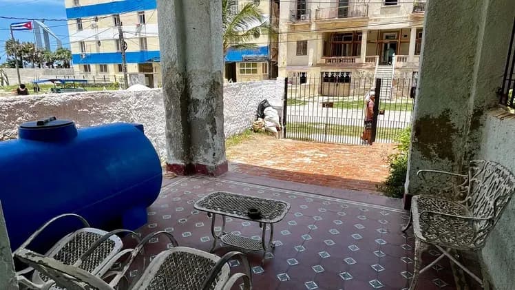 Vivienda de 2 habitaciones en Vedado, Plaza de la Revolución — foto 3 de 10