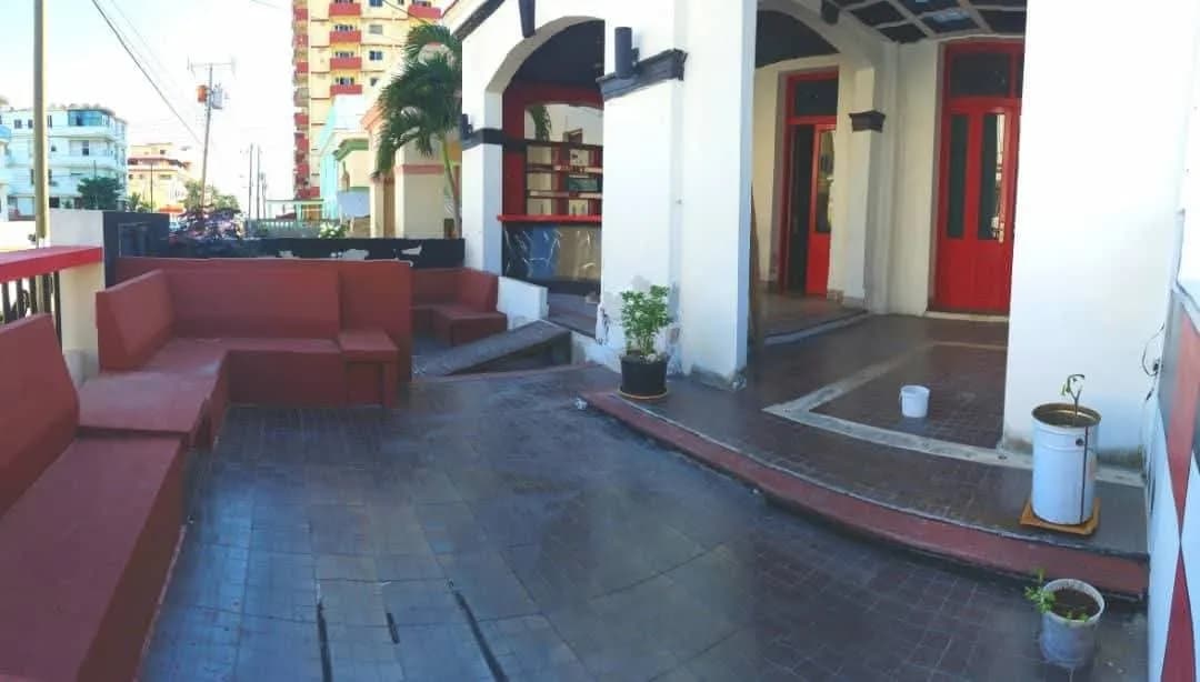 Vivienda de 4 habitaciones en Vedado, Plaza de la Revolución — foto 2 de 12
