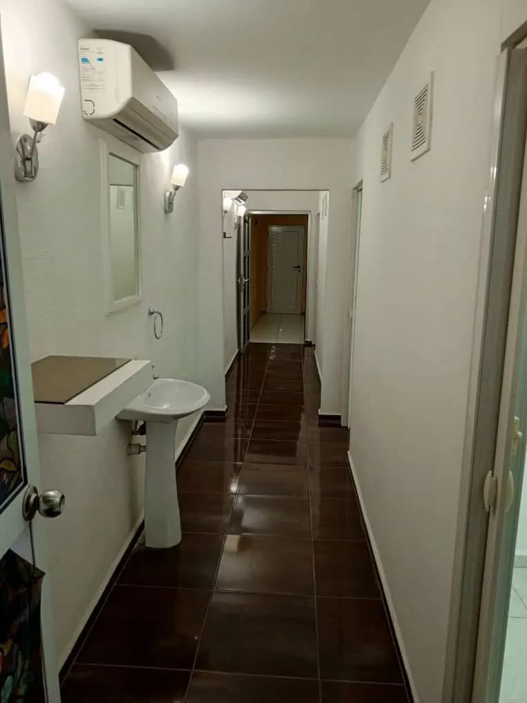 Vivienda de 5 habitaciones en El Vedado, Plaza de la Revolución — foto 12 de 12