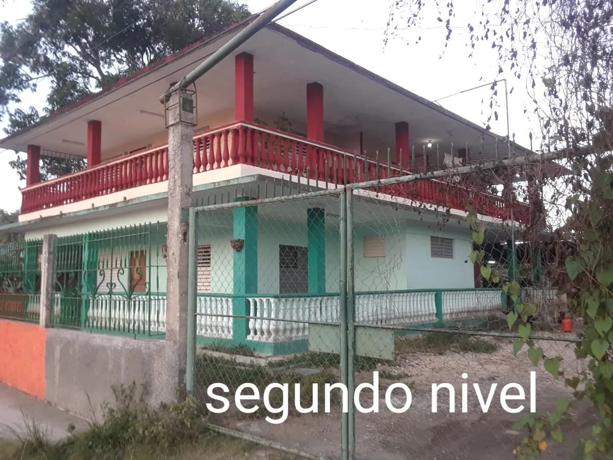 Vivienda de 4 habitaciones en Escambray, Santa Clara — foto 2 de 12