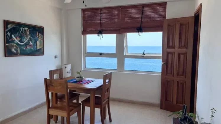 Vivienda de 3 habitaciones en Vedado, Plaza de la Revolución — foto 1 de 10