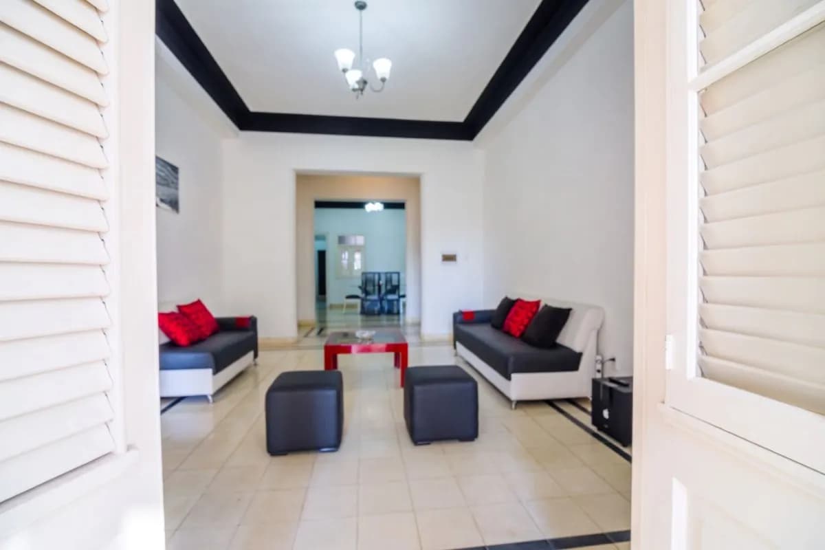 Vivienda de 4 habitaciones en Vedado, Plaza de la Revolución — foto 2 de 6
