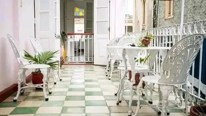 Vivienda de 4 habitaciones en Vedado, Plaza de la Revolución — foto 3 de 10