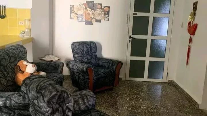 Vivienda de 2 habitaciones en Vedado, Plaza de la Revolución — foto 7 de 10