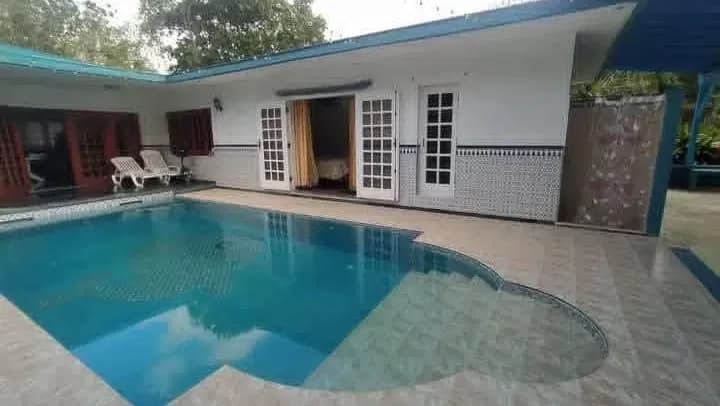 Vivienda de 4 habitaciones en Mulgoba, Boyeros