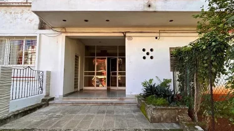 Vivienda de 1 habitaciones en Vedado, Plaza de la Revolución — foto 1 de 10