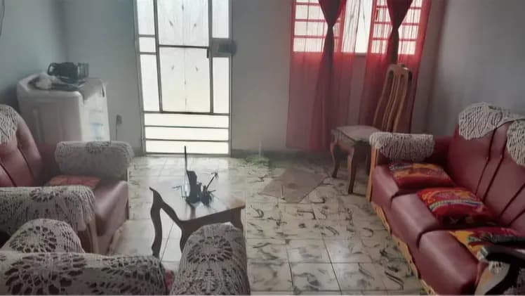 Vivienda de 4 habitaciones en Versalles, La Lisa — foto 2 de 10