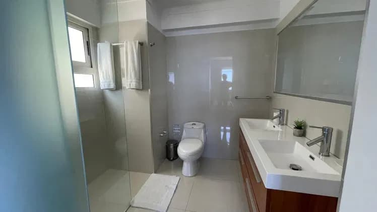 Vivienda de 4 habitaciones en Vedado, Plaza de la Revolución — foto 6 de 10