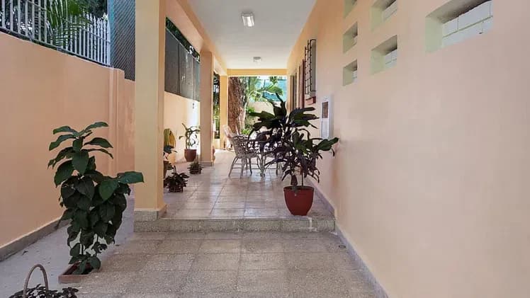 Vivienda de 5 habitaciones en Miramar, Playa — foto 1 de 10