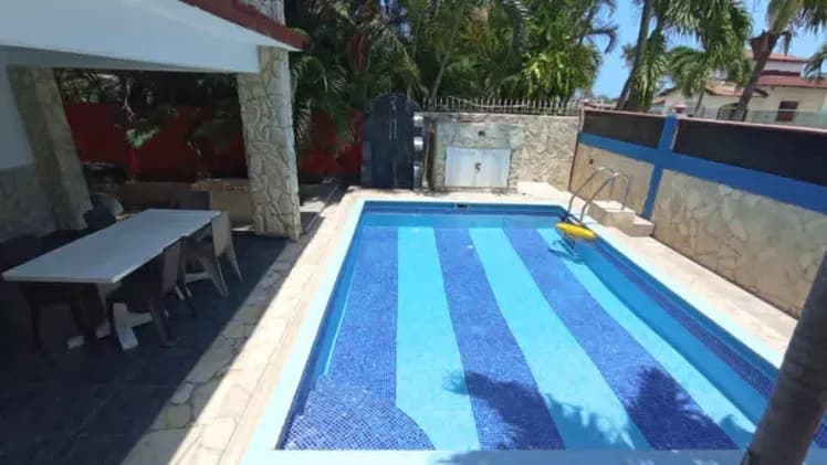 Vivienda de 4 habitaciones en Guanabo, La Habana del Este