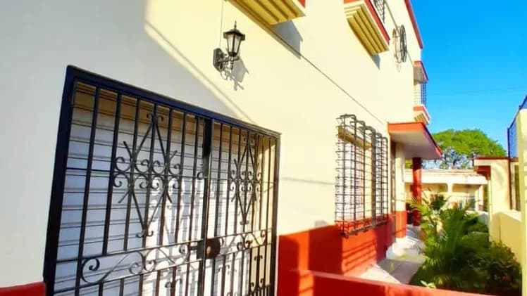 Vivienda de 5 habitaciones en Miramar, Playa
