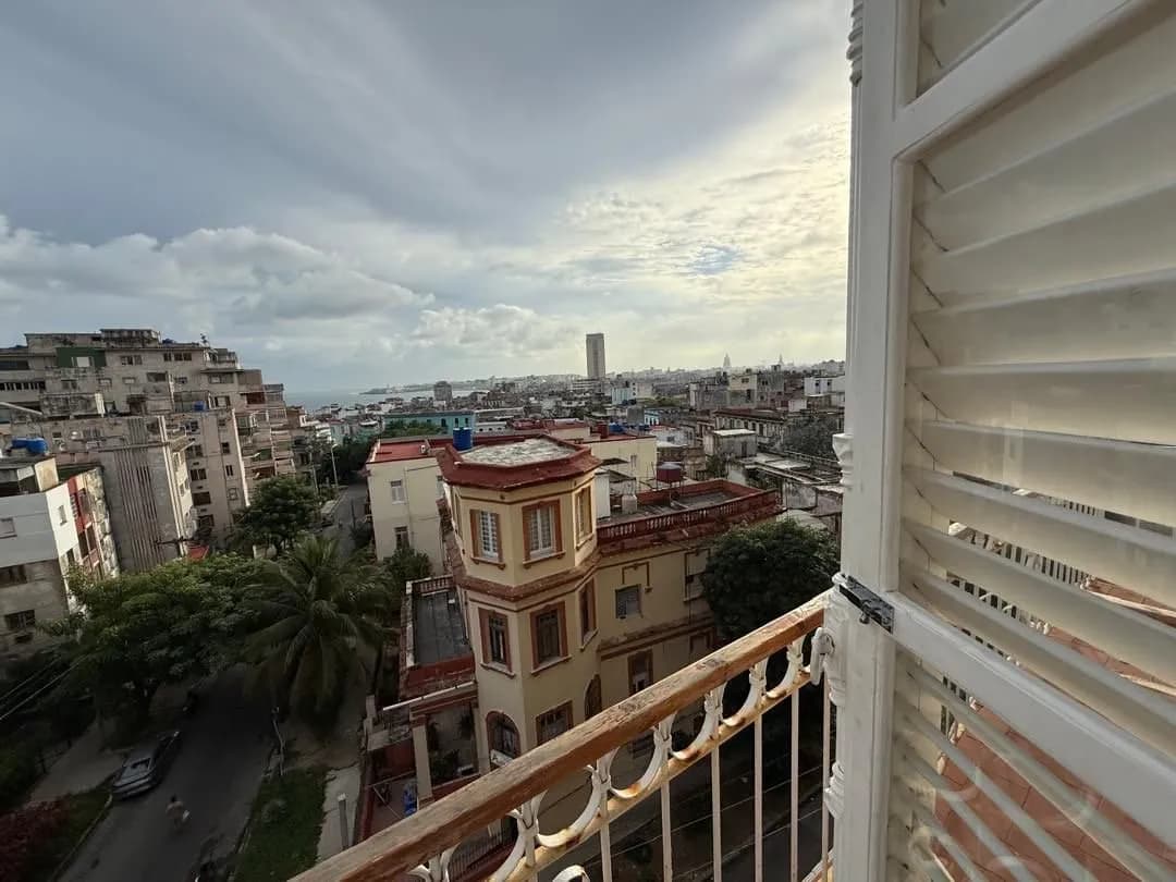 Vivienda de 4 habitaciones en Vedado, Plaza de la Revolución — foto 2 de 12