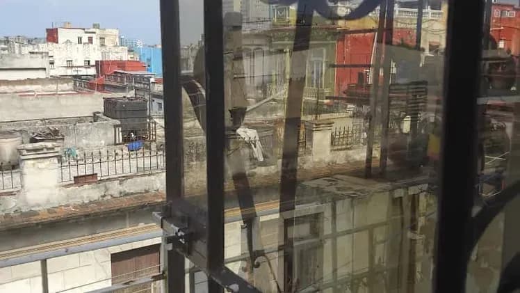 Vivienda de 2 habitaciones en Vedado, Plaza de la Revolución — foto 4 de 10