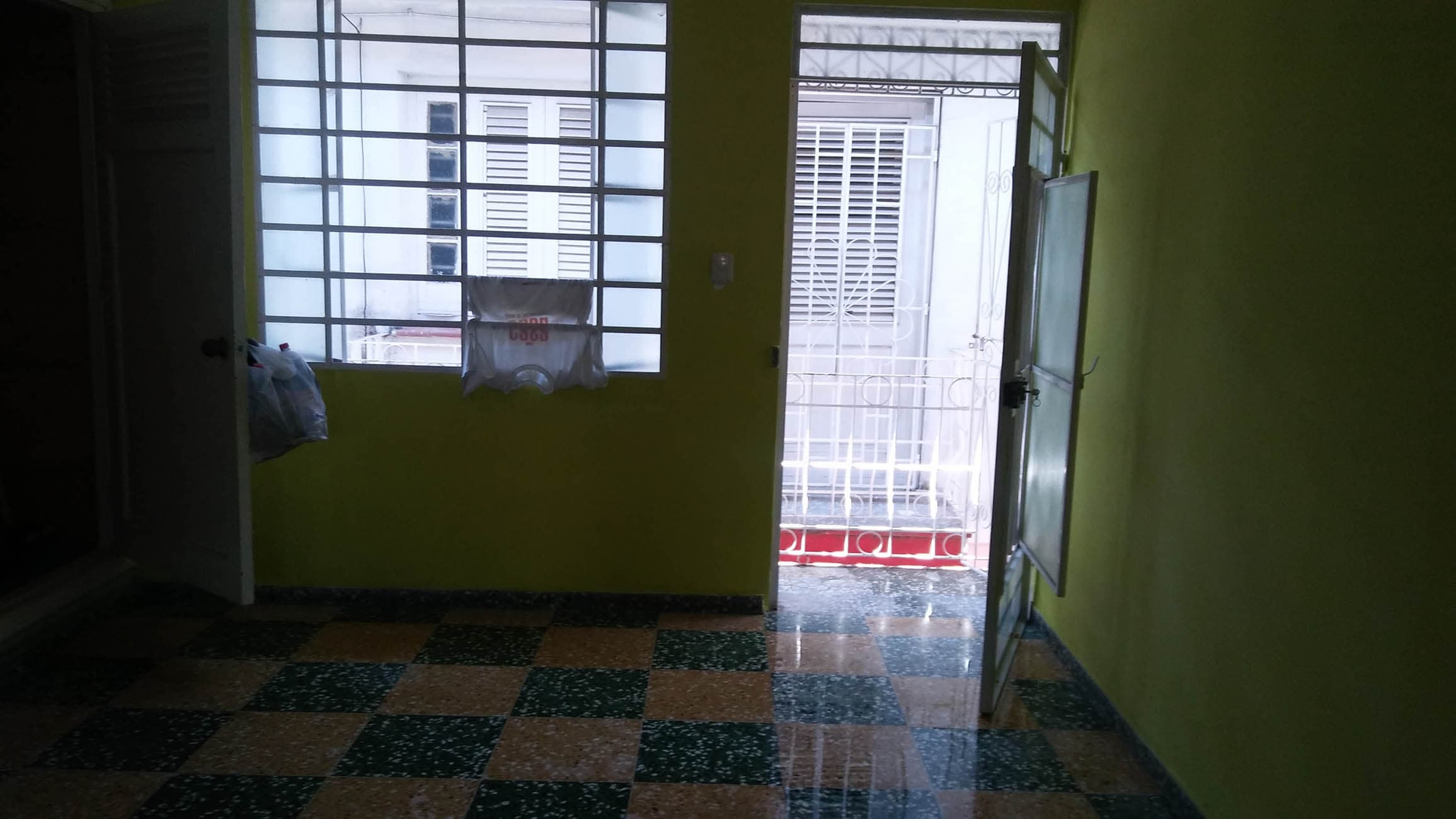 Apartamento de 2 habitaciones en El Hueco, La Lisa — foto 5 de 9