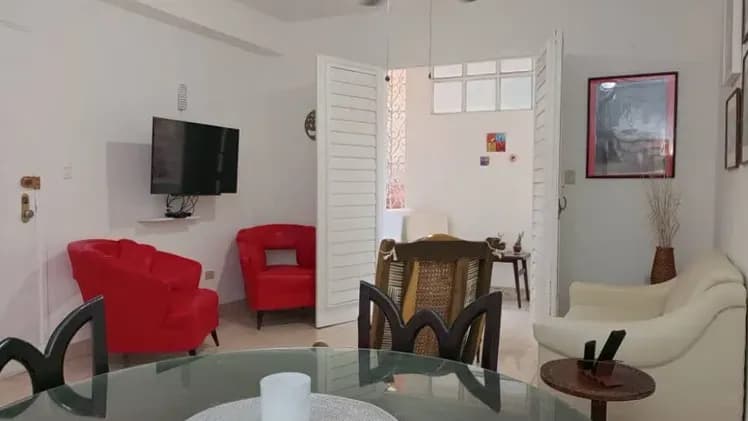 Vivienda de 1 habitaciones en Vedado, Plaza de la Revolución — foto 8 de 9