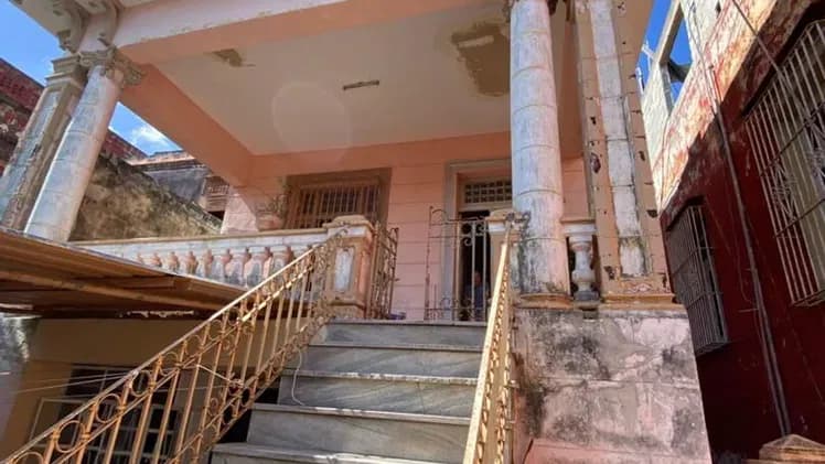 Vivienda de 4 habitaciones en Santos Suárez, Diez de Octubre