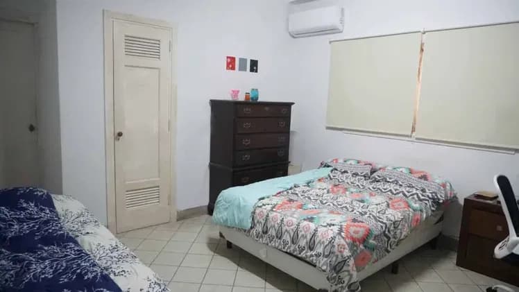 Vivienda de 4 habitaciones en Vedado, Plaza de la Revolución
