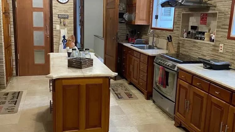 Vivienda de 5 habitaciones en Vedado, Plaza de la Revolución — foto 3 de 10