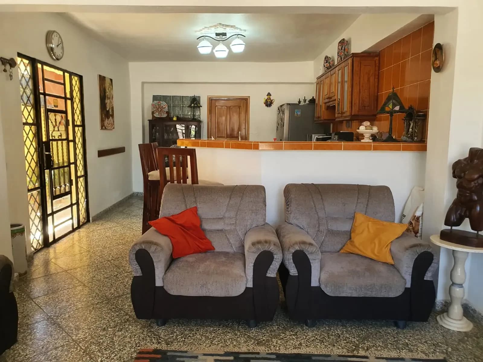Casa de 4 habitaciones en Cienfuegos, Cienfuegos — foto 2 de 30