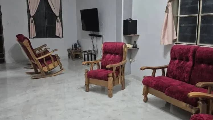 Vivienda de 4 habitaciones en Parajón, Boyeros — foto 1 de 10