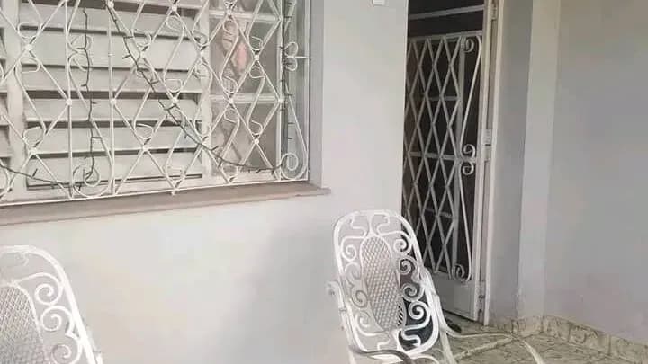 Vivienda de 4 habitaciones en Sevillano, Diez de Octubre