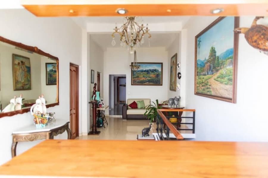 Casa de 6 habitaciones en Cayo Hueso, Centro Habana