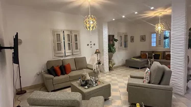Vivienda de 4 habitaciones en Sevillano, Diez de Octubre