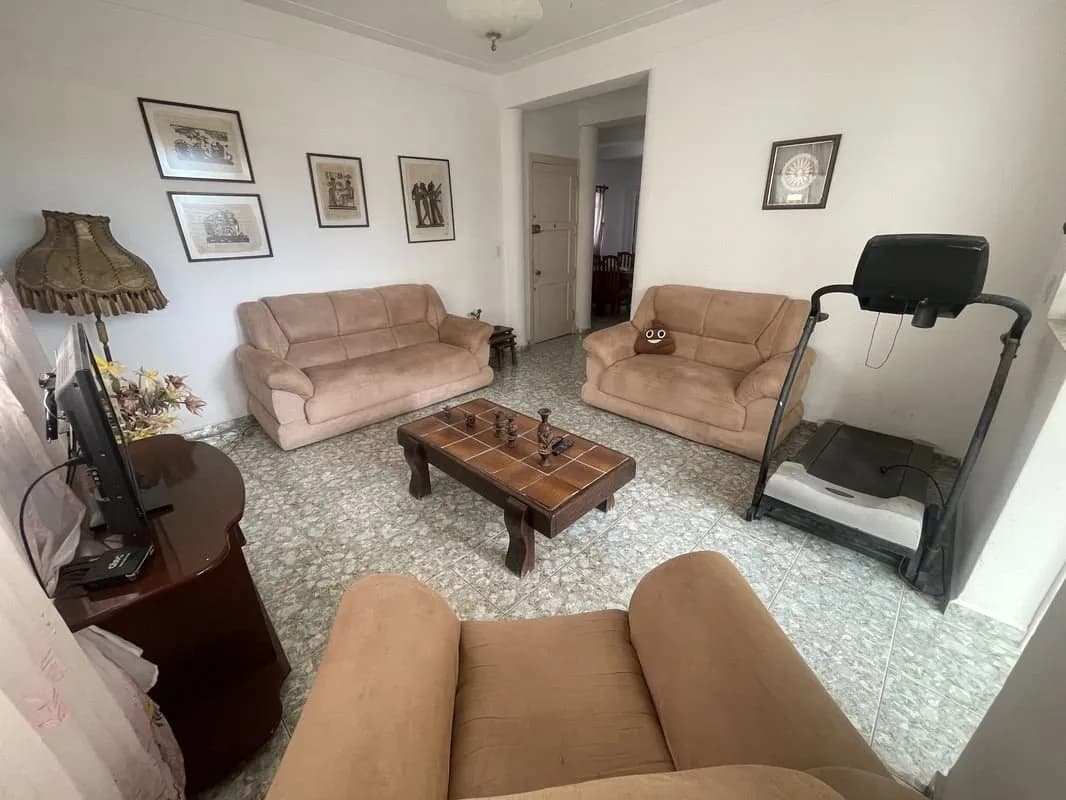 Vivienda de 4 habitaciones en Vedado, Plaza de la Revolución — foto 9 de 12